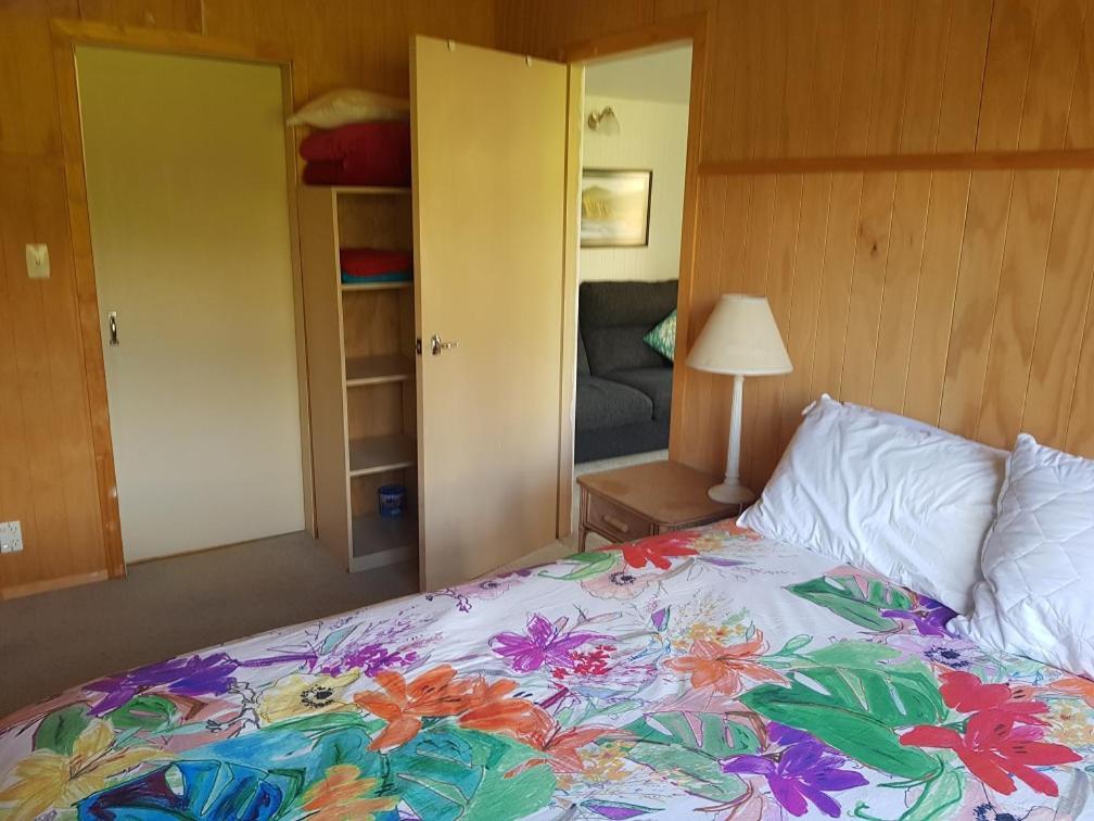 Rose Cottage Tryphena Ngoại thất bức ảnh